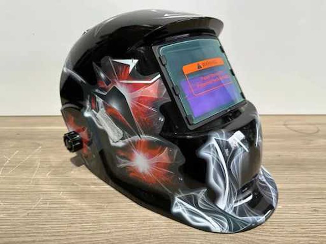 Unison - rook en lichtstralen - lashelm / laskap automatisch dimmend - 2024 - afbeelding 12 van  16