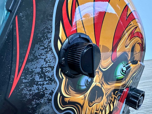 Unison - tang skull - lashelm / laskap automatisch dimmend - 2026 - afbeelding 8 van  12