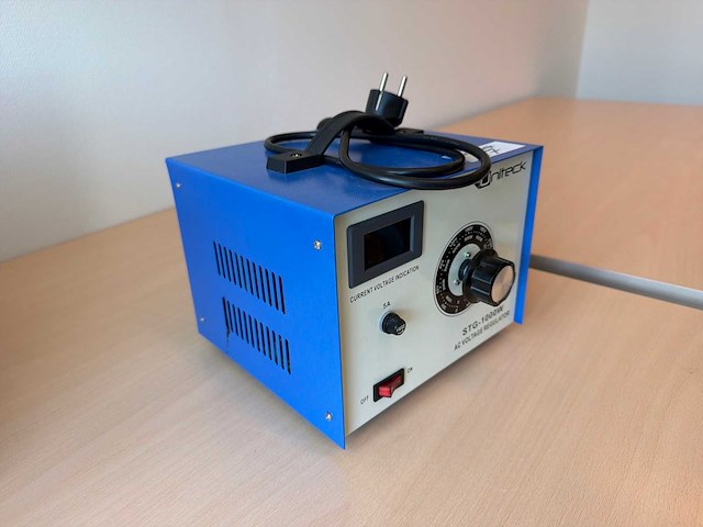 Uniteck stg-1000w ac voltage regulator variac 0-250v 1000w - afbeelding 3 van  3