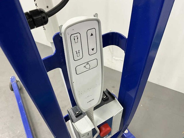 United care - wendy - roterende passieve tillift - afbeelding 5 van  7