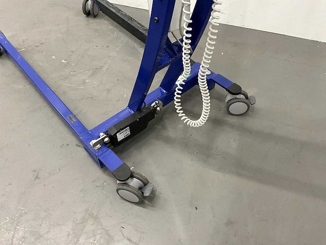 United care - wendy - roterende passieve tillift - afbeelding 6 van  7