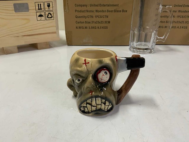 United entertainment bierpul (x4) en zombie mug (1x) - afbeelding 3 van  8