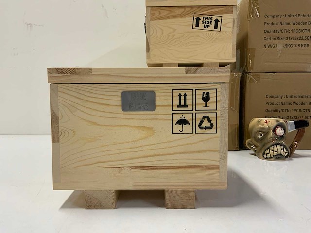 United entertainment bierpul (x4) en zombie mug (1x) - afbeelding 7 van  8