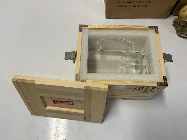 United entertainment bierpul (x4) en zombie mug (1x) - afbeelding 8 van  8