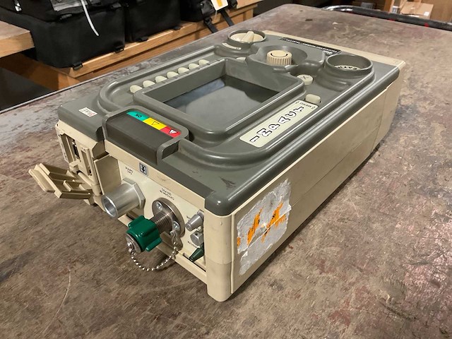 Univent 731 series emv+ portable ventilator - afbeelding 6 van  6