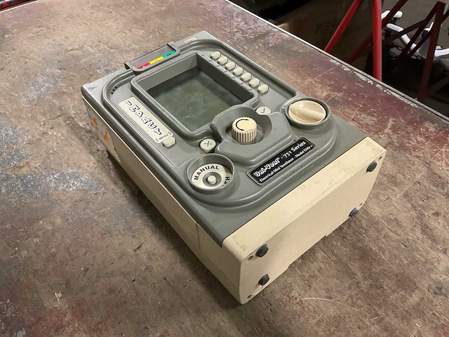 Univent 731 series emv+ portable ventilator - afbeelding 1 van  6