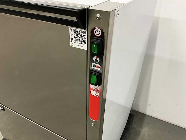 Univerbar - logos-4 - korvenvaatwasmachine - afbeelding 2 van  4