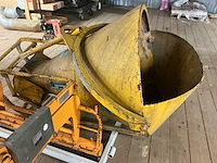 Universal bv betonkubel - afbeelding 3 van  6