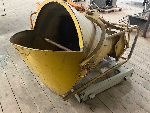 Universal bv betonkubel - afbeelding 5 van  6