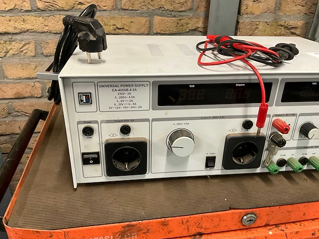Universal power supplie - afbeelding 3 van  4