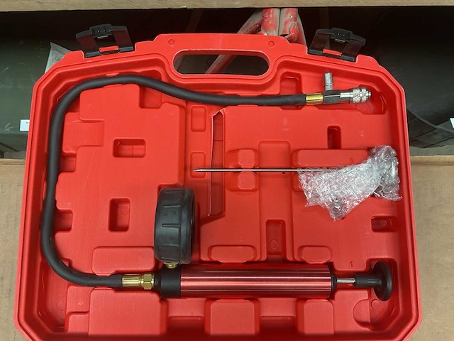Universal radiator pressure tester kit - afbeelding 3 van  5