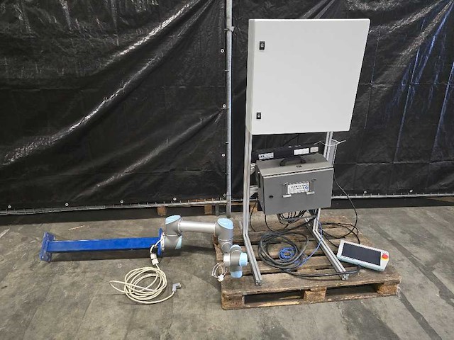 Universal robots - 2017 - ur5 - industriële robot - afbeelding 9 van  9