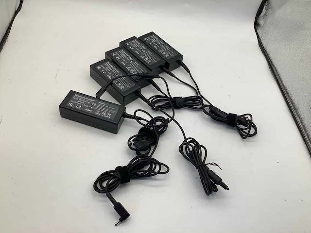 Universeel merk voor acer laptops computeronderdeel laptop laders (5x) - afbeelding 4 van  5