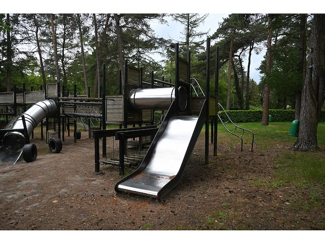 Universeel xl speeltoestel met glijbanen, klimtoestellen en kabelbaan - afbeelding 10 van  16