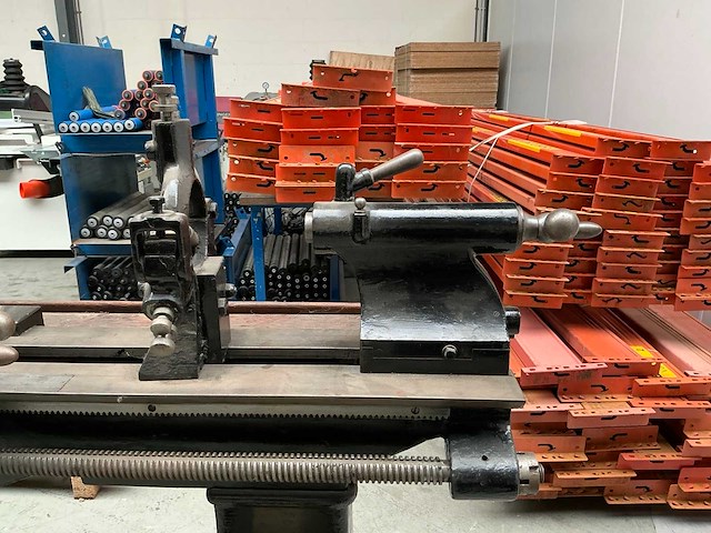 Universele draaibank - afbeelding 6 van  9