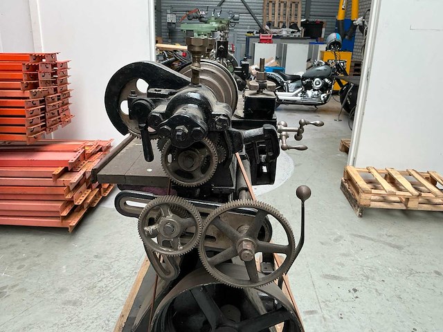 Universele draaibank - afbeelding 9 van  9