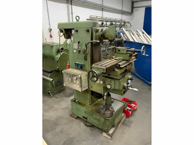 Universele freesmachine - afbeelding 8 van  15