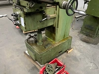 Universele freesmachine - afbeelding 11 van  15