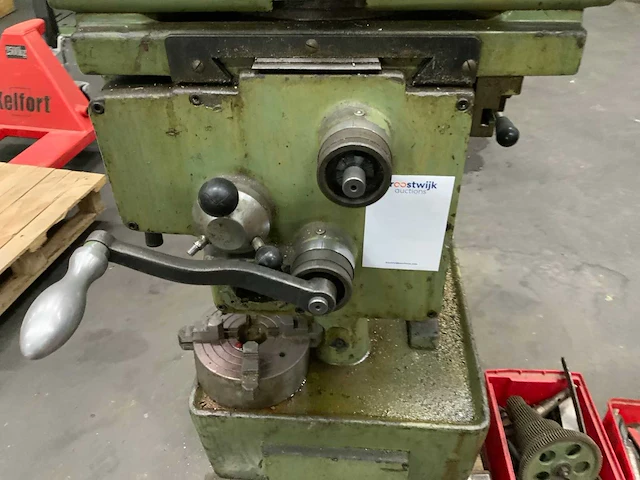 Universele freesmachine - afbeelding 13 van  15