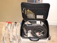 Universele oplader / laadkabel besen mode 2 bs-pcd-50 met 5 verloopkabels. nieuw in draagtas.