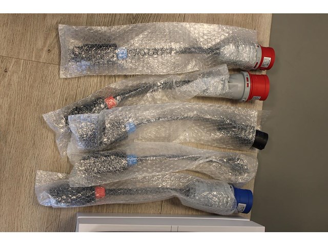 Universele oplader / laadkabel besen mode 2 bs-pcd-50 met 5 verloopkabels. nieuw in draagtas. - afbeelding 3 van  3