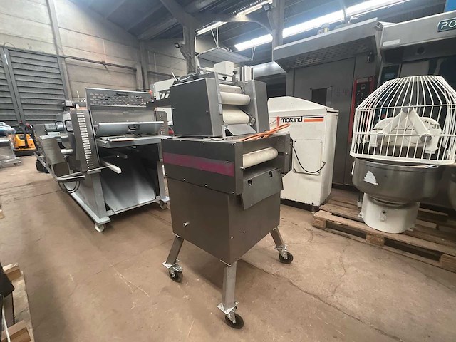 Universum deegvorm-/rolmachine deegvormmachine - afbeelding 2 van  7