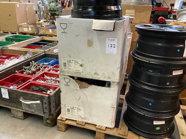 Uniwheels 6,5jx16h2 velgenset - afbeelding 3 van  3