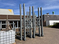 Unknown - draagarmstelling - afbeelding 7 van  13