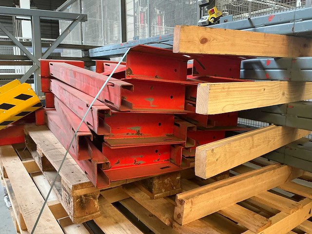 Unknown - draagarmstelling - afbeelding 12 van  13