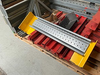 Unknown - draagarmstelling - afbeelding 13 van  13