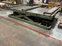 Unknown - lifting platforms - afbeelding 1 van  1