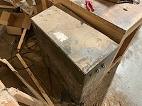 Unknown - lifting platforms - afbeelding 3 van  4
