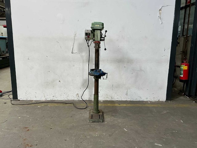 Unknown - pillar drilling machine - afbeelding 1 van  9