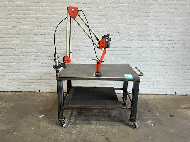 Unknown - tafelboormachine - afbeelding 1 van  6