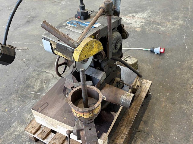 Unknown - tool grinding machine - afbeelding 5 van  9