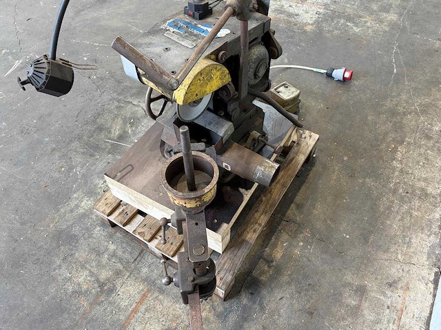 Unknown - tool grinding machine - afbeelding 6 van  9