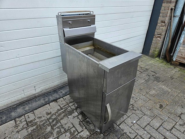 Unni - 2024 - grt-g02 - friteuse - afbeelding 2 van  4