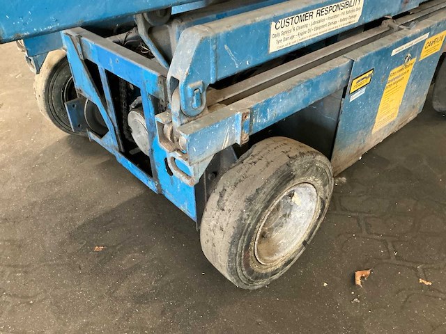 Up-right - f05024-01 - hoogwerker - afbeelding 4 van  14
