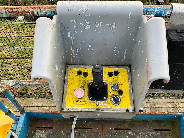 Up-right hoogwerker - afbeelding 2 van  14