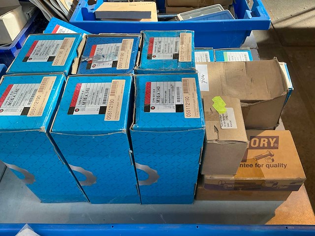 Upat bevestigingsmateriaal (16x) - afbeelding 6 van  6