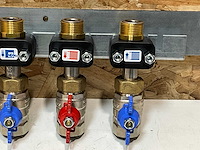 Uponor combi port hybride aansluitbeugel - afbeelding 5 van  7