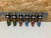 Uponor combi port hybride aansluitbeugel - afbeelding 2 van  7