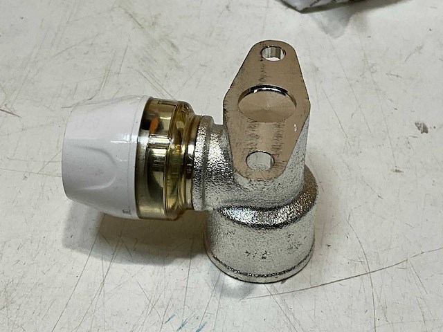 Uponor muurplaat met flens rtm messing 20mmx3/4"bn. (18x) - afbeelding 3 van  6