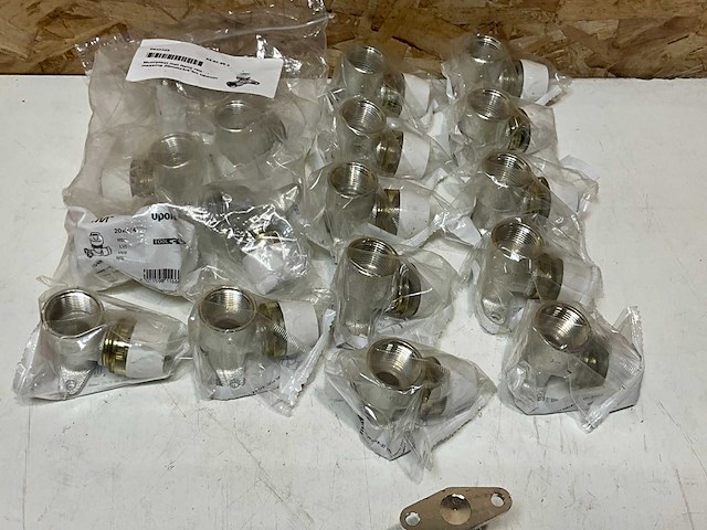 Uponor muurplaat met flens rtm messing 20mmx3/4"bn. (18x) - afbeelding 5 van  6