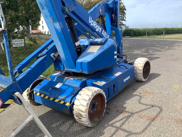 Upright ab38 hoogwerker - afbeelding 3 van  4