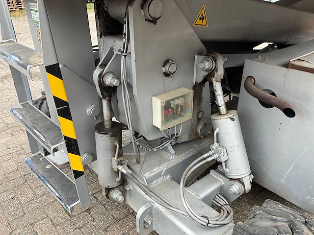 Upright sl30sl hoogwerker - afbeelding 12 van  28
