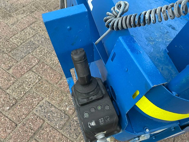 Upright tm12 hoogwerker - afbeelding 10 van  12