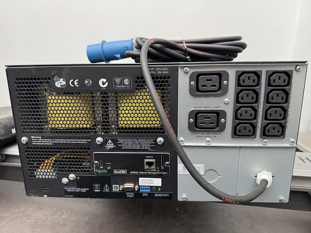 Ups noodstroom , apc, zwart - afbeelding 7 van  8