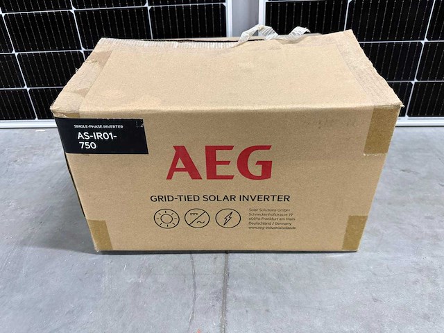 Ureco - set van 2 zonnepanelen - aeg 0,75 kw omvormer - afbeelding 3 van  3