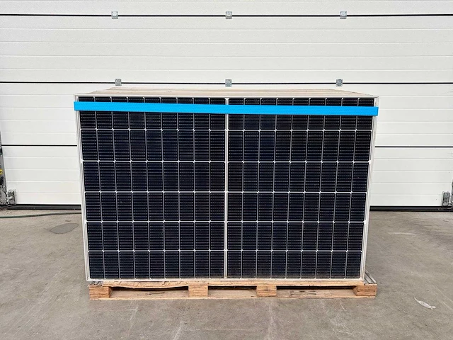 Ureco - set van 30 gebruikte panelen - sungrow 12 kw omvormer - afbeelding 2 van  4